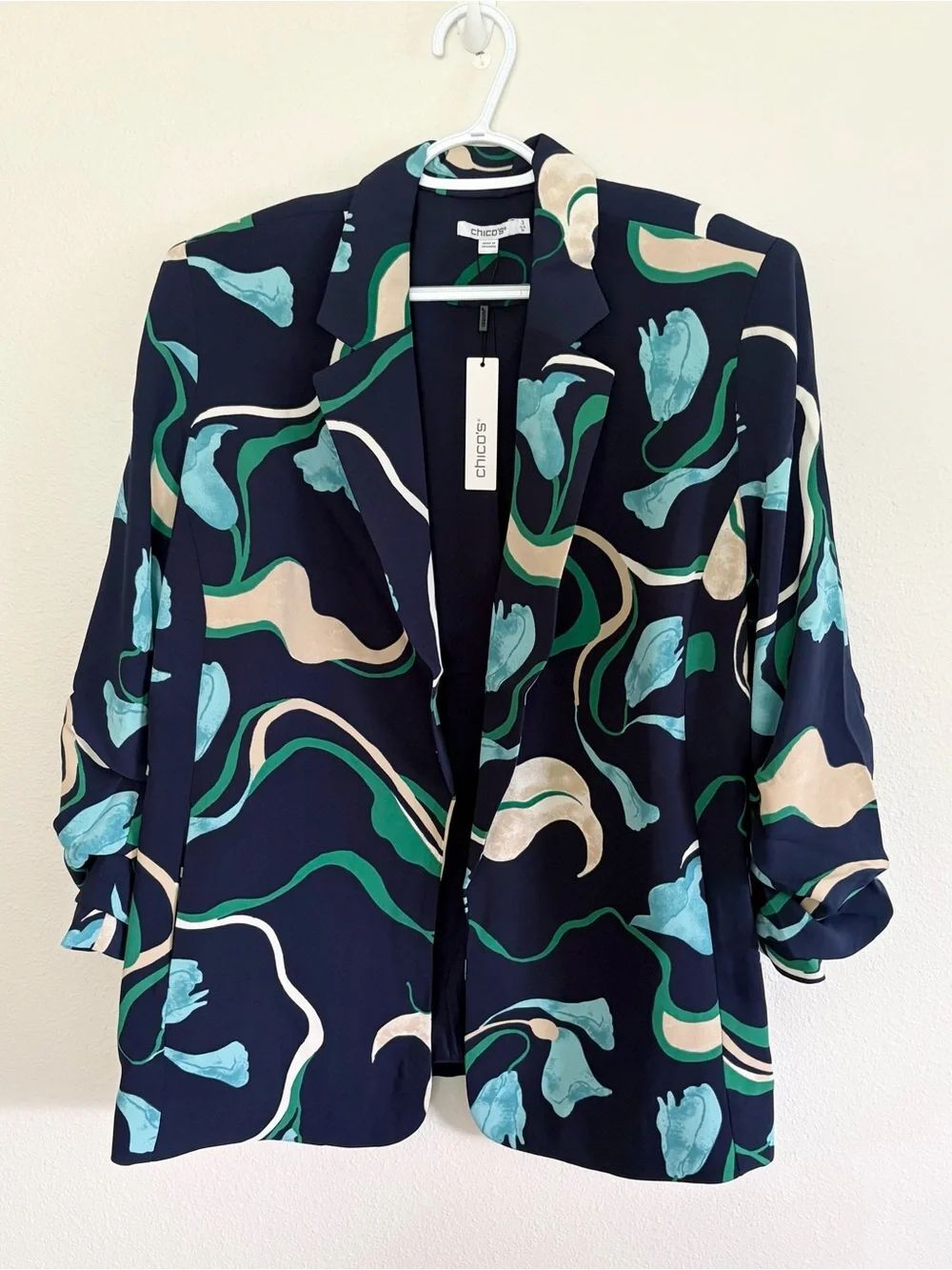 NWT Chico's Floral Twist Ruched Sleeve Jacket Size 3 Passport Blue Career Modern